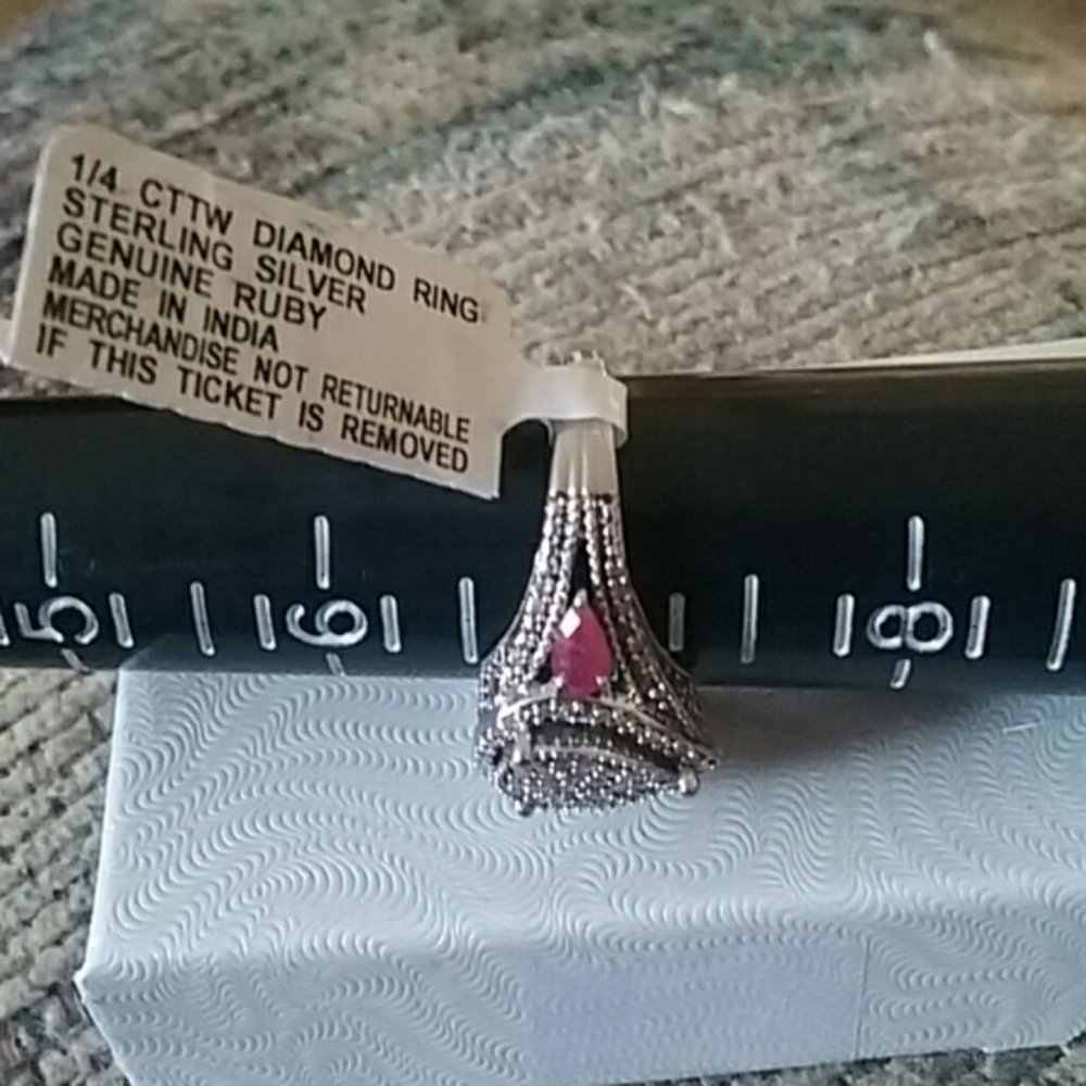 DIAMOND  and Ruby RING - Picture 12 of 15